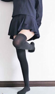 久久伊伊香蕉综合精品还会玩转热点_未删减完整版