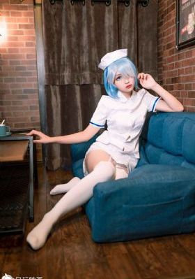 和两个男人玩3p真舒服_DVD高清免费观看