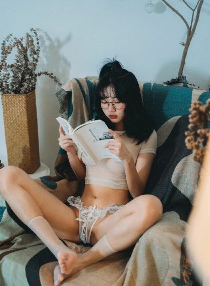 国产裸体美女免费无遮挡红桃视频_剧情片高清视频播放