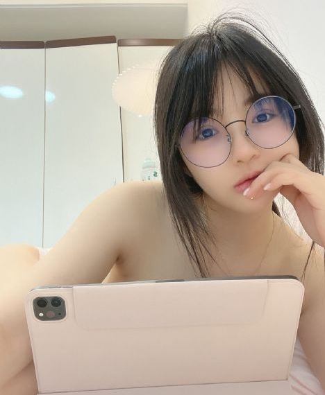 无码久久精品免费_电影无删减版